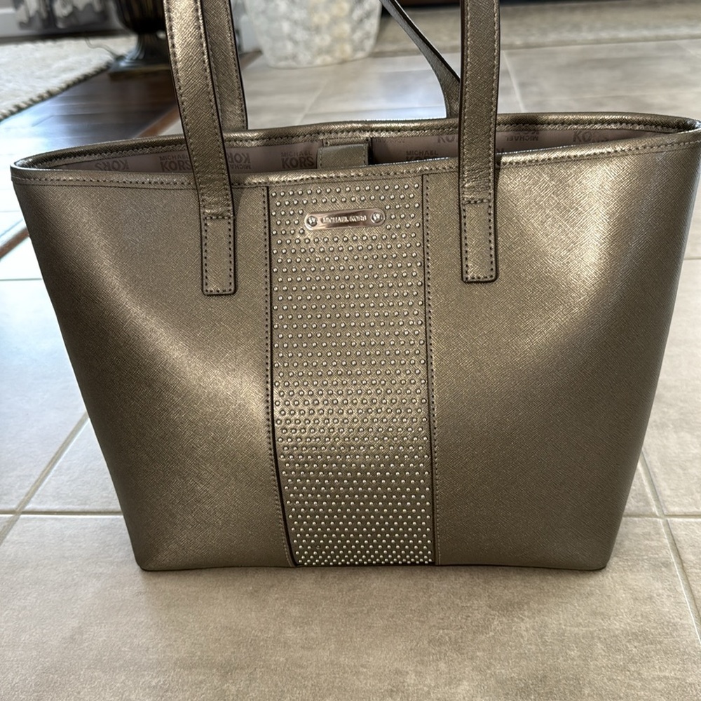 Michael Kors Microstud Center Striped Gray Leather Tote - Excellent Condition